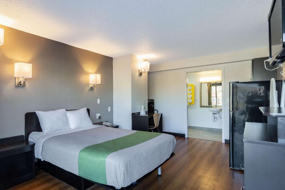 Studio 6-Little Rock, AR - West