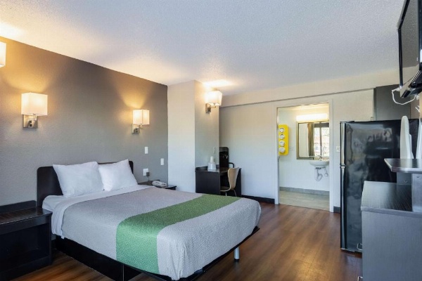 Studio 6-Little Rock, AR - West image 9